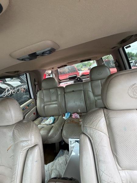 Cadillac Escalade 4WD 2000