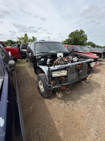 GMC Yukon SLE 4-Door 4WD 1996