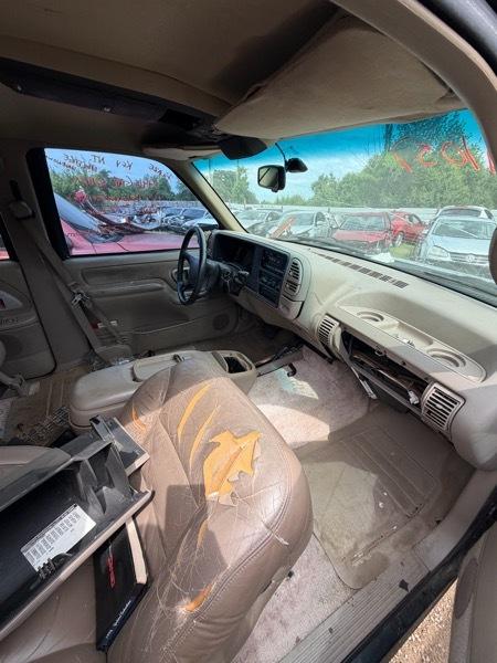 GMC Yukon SLE 4-Door 4WD 1996