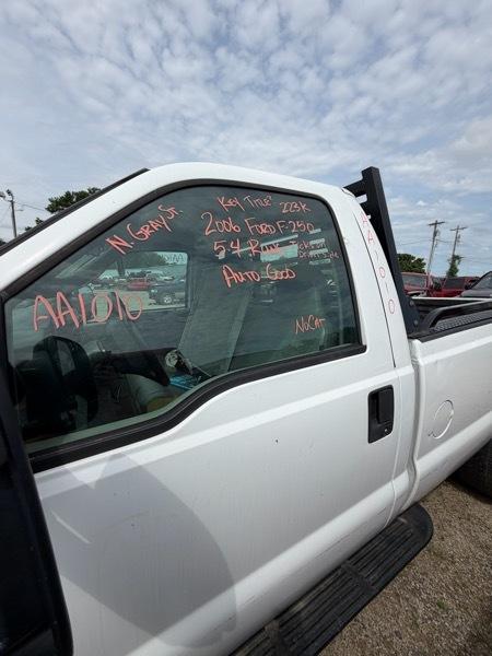Ford F-250 SD XLT 2WD 2006