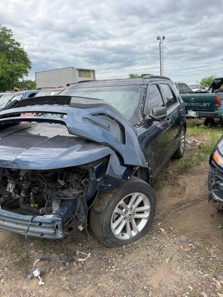 Ford Explorer Base FWD 2017