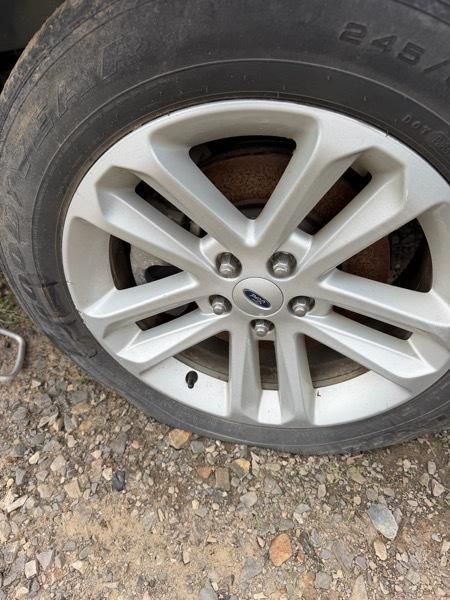 Ford Explorer Base FWD 2017