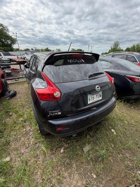 Nissan Juke S AWD 2011