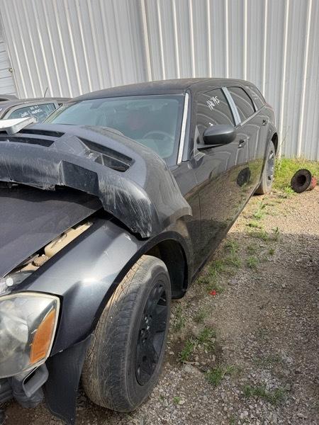 Dodge Magnum SE 2007