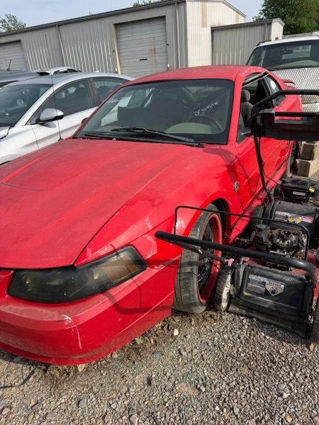 Ford Mustang Premium Coupe 2004