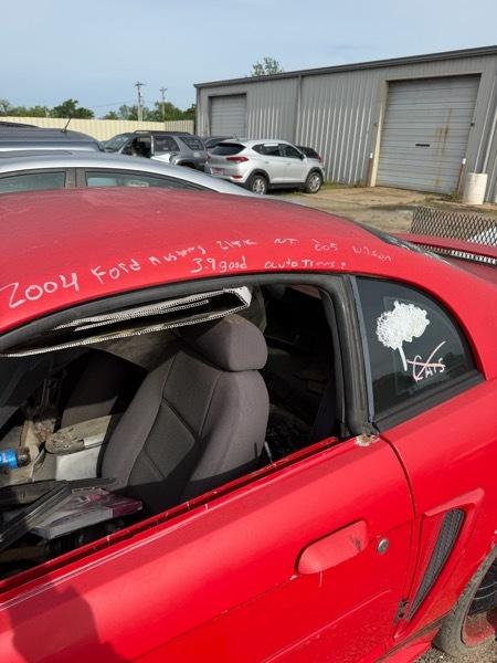 Ford Mustang Premium Coupe 2004