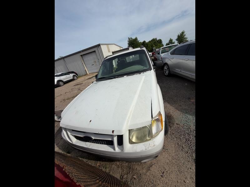 Ford Explorer Sport Trac XLS 2WD 2003