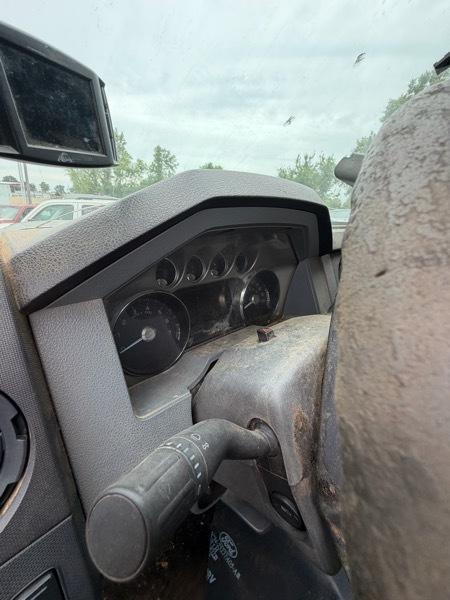 Ford F-250 SD XLT SuperCab Long Bed 4WD 2011