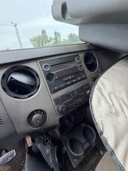 Ford F-250 SD XLT SuperCab Long Bed 4WD 2011