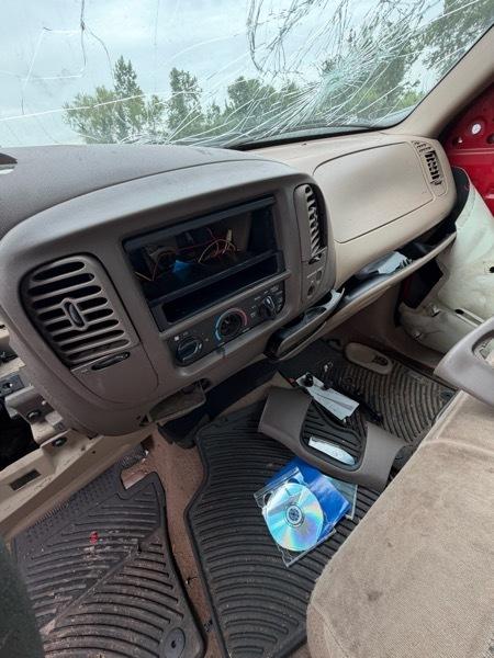 Ford F-150 WS Reg. Cab Long Bed 2WD 1999
