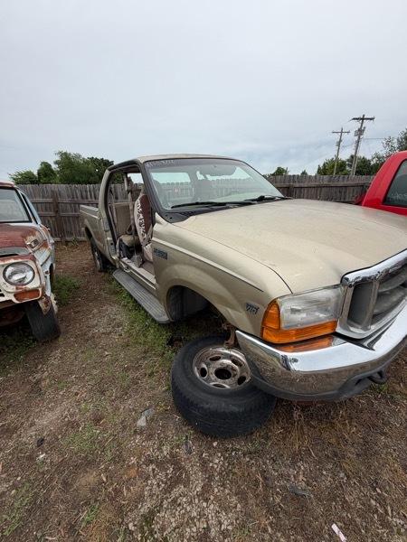 Ford F-250 SD Lariat SuperCab Long Bed 2WD 2000