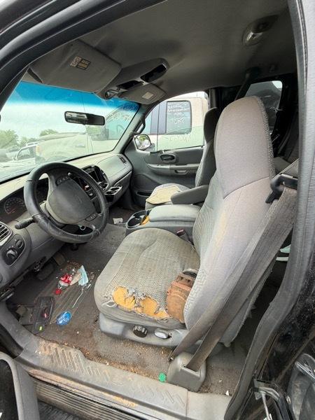 Ford F-150 Lariat SuperCab Short Bed 2WD 2000