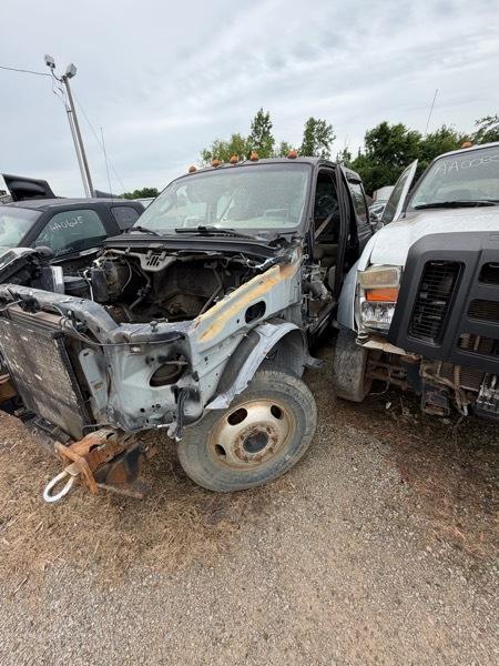 Ford F-350 SD XL Crew Cab Long Bed 2WD DRW 2006