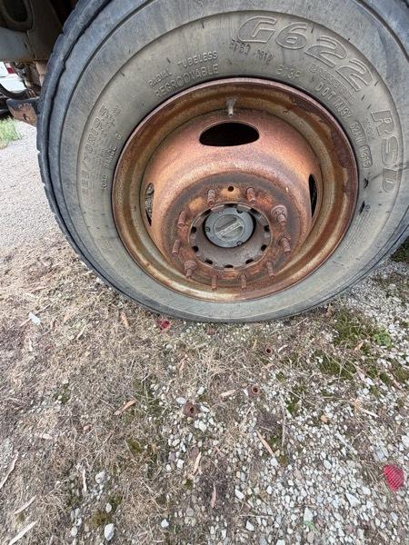 Ford F-550 Crew Cab 4WD DRW 2009