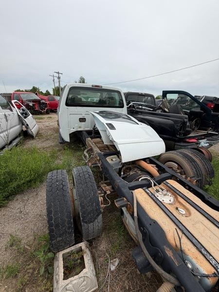 Ford F-550 Crew Cab 4WD DRW 2009