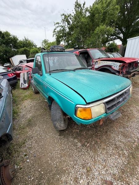 Ford Ranger XL Reg. Cab Short Bed 2WD 1994