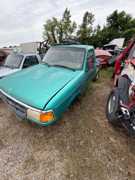 Ford Ranger XL Reg. Cab Short Bed 2WD 1994