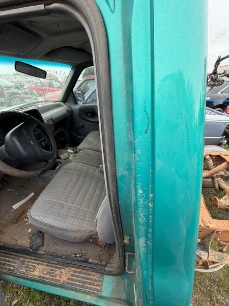 Ford Ranger XL Reg. Cab Short Bed 2WD 1994