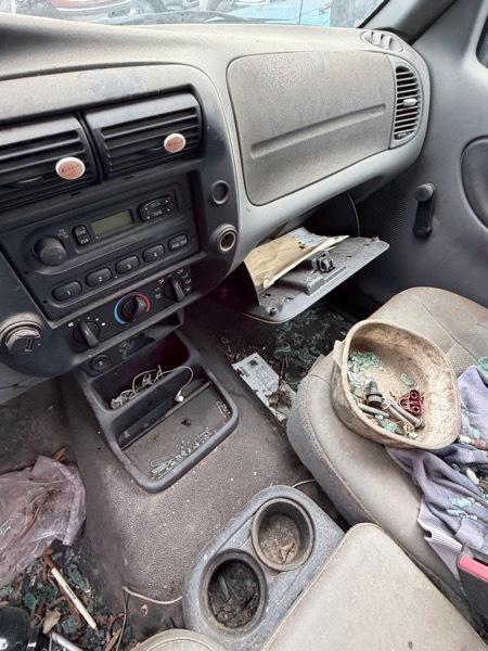 Ford Ranger XL 2WD 2011