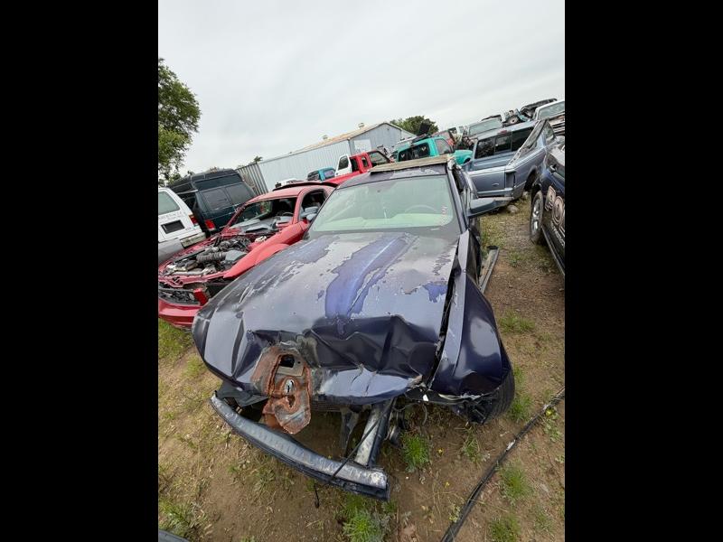 Ford Mustang V6 Coupe 2011