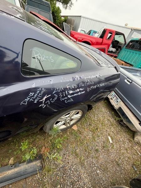 Ford Mustang V6 Coupe 2011