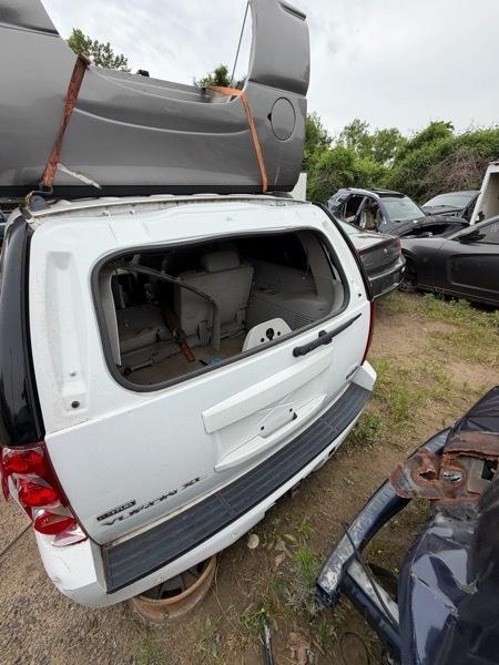 GMC Yukon XL SLT-2 1/2 Ton 4WD 2007