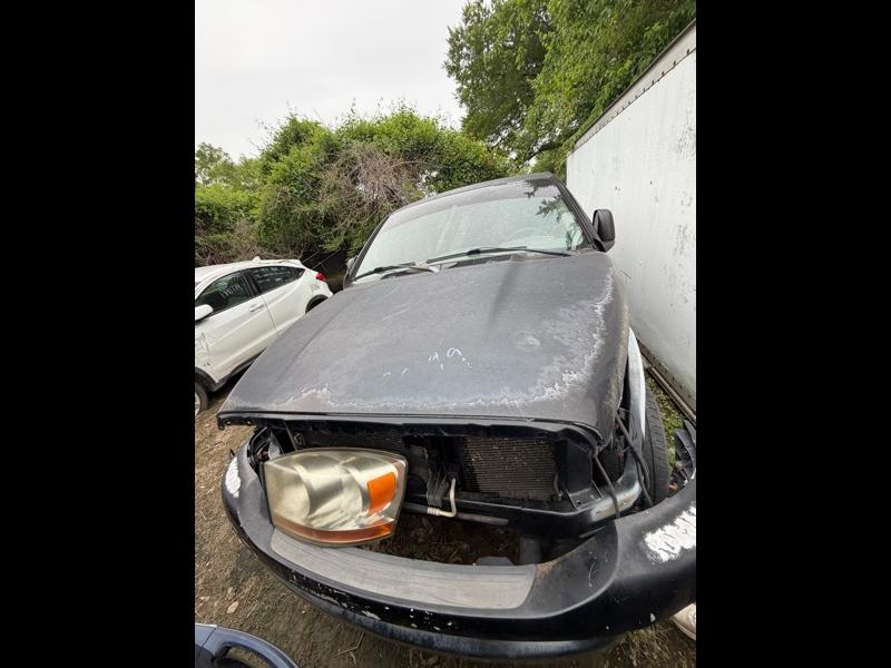 Dodge Ram 1500 ST Quad Cab Long Bed 2WD 2006