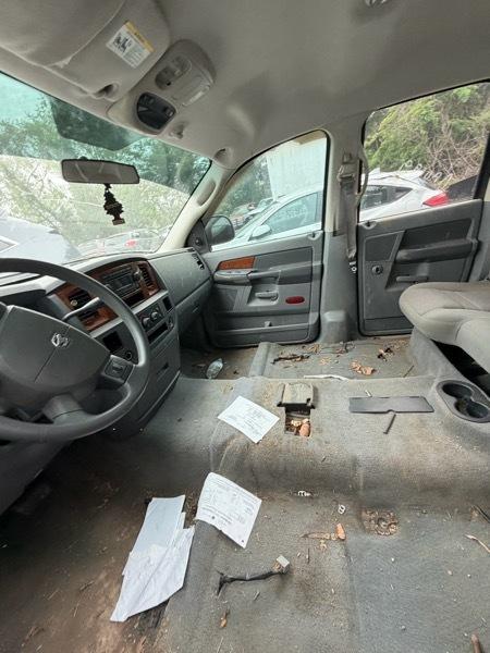 Dodge Ram 1500 ST Quad Cab Long Bed 2WD 2006