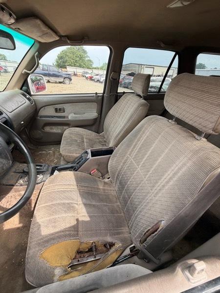 Toyota 4Runner SR5 4WD 1996