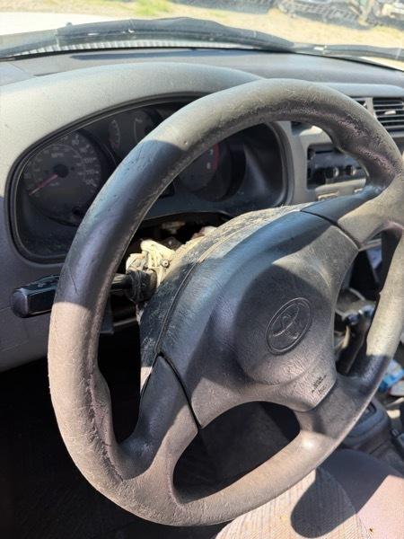 Toyota RAV4 4-Door 4WD 2000