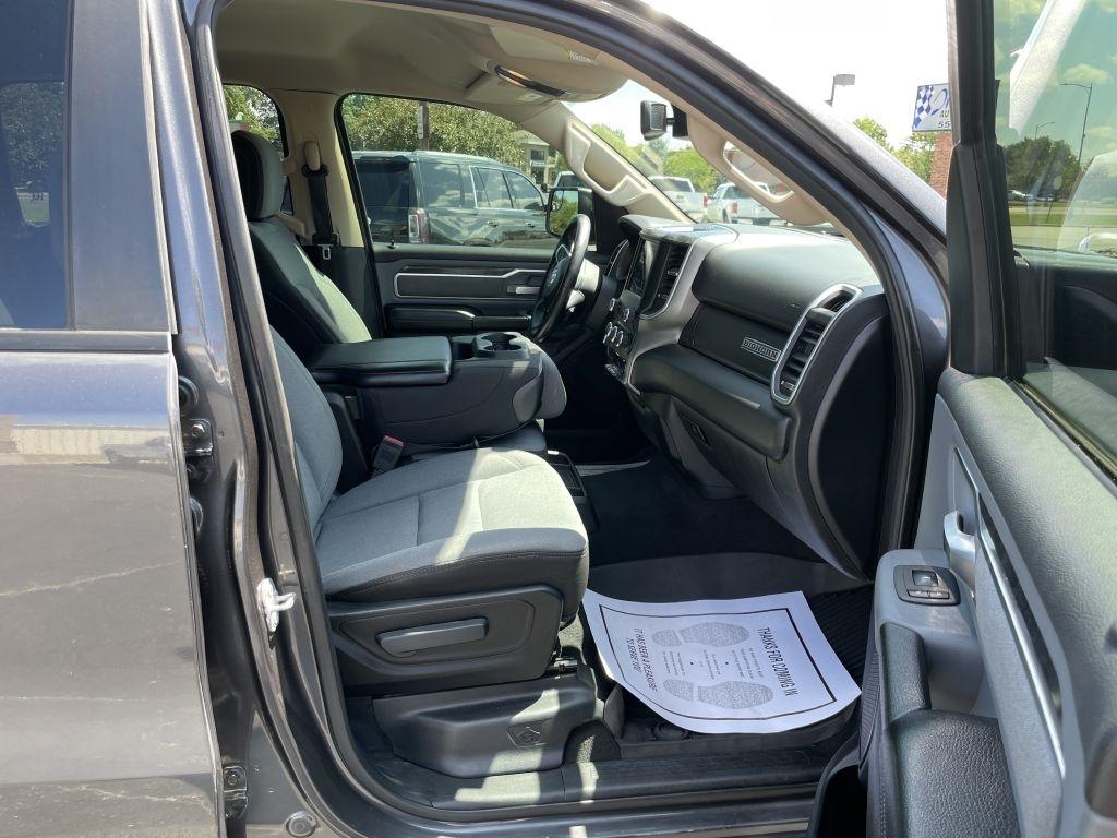 RAM 1500 Big Horn Crew Cab SWB 4WD 2019