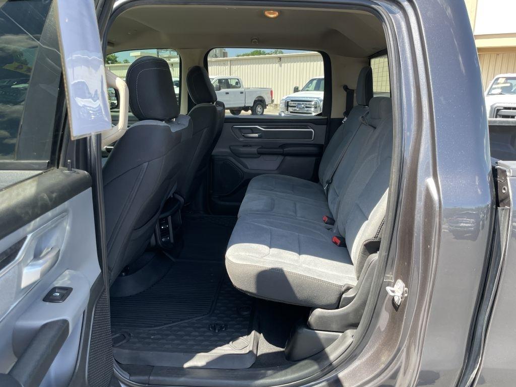 RAM 1500 Big Horn Crew Cab SWB 4WD 2019