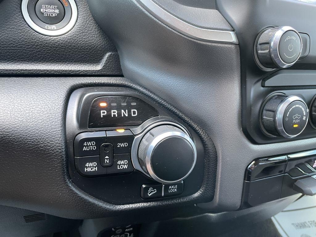 RAM 1500 Big Horn Crew Cab SWB 4WD 2019