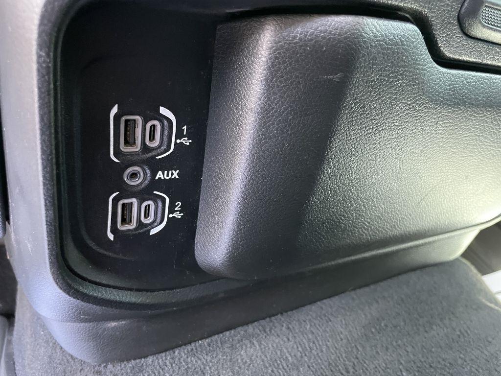 RAM 1500 Big Horn Crew Cab SWB 4WD 2019