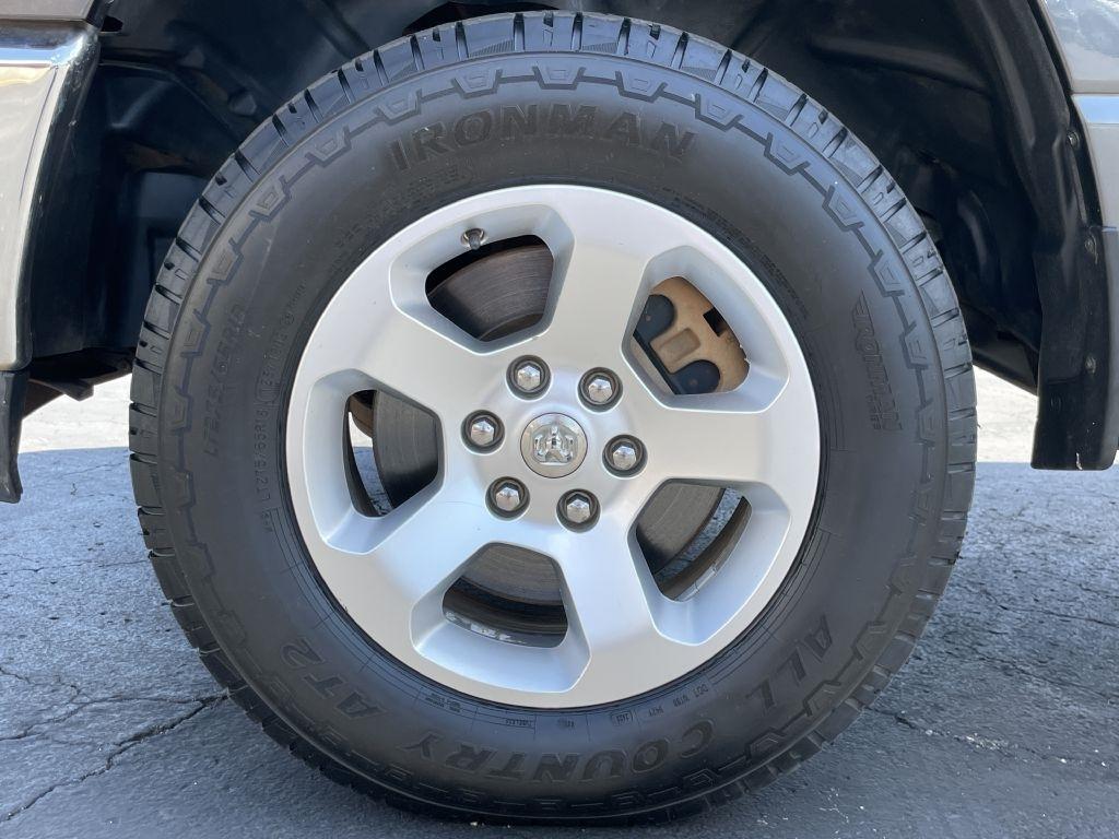 RAM 1500 Big Horn Crew Cab SWB 4WD 2019