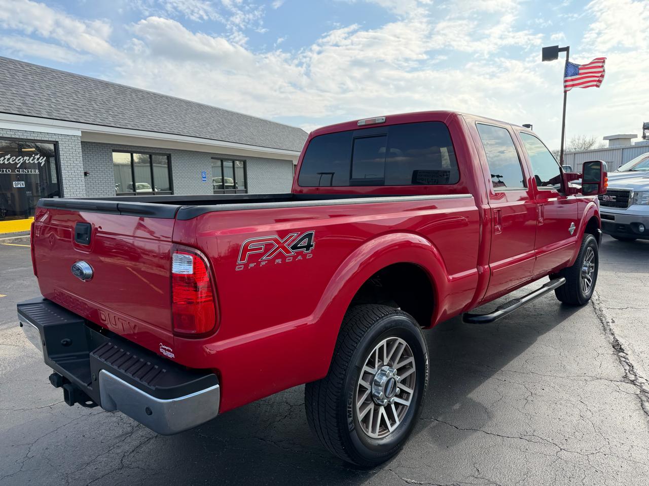 Ford F-250 SD Lariat Crew Cab 4WD 2015