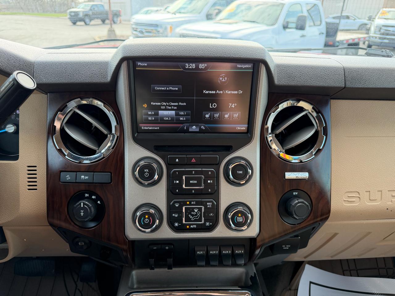 Ford F-250 SD Lariat Crew Cab 4WD 2015