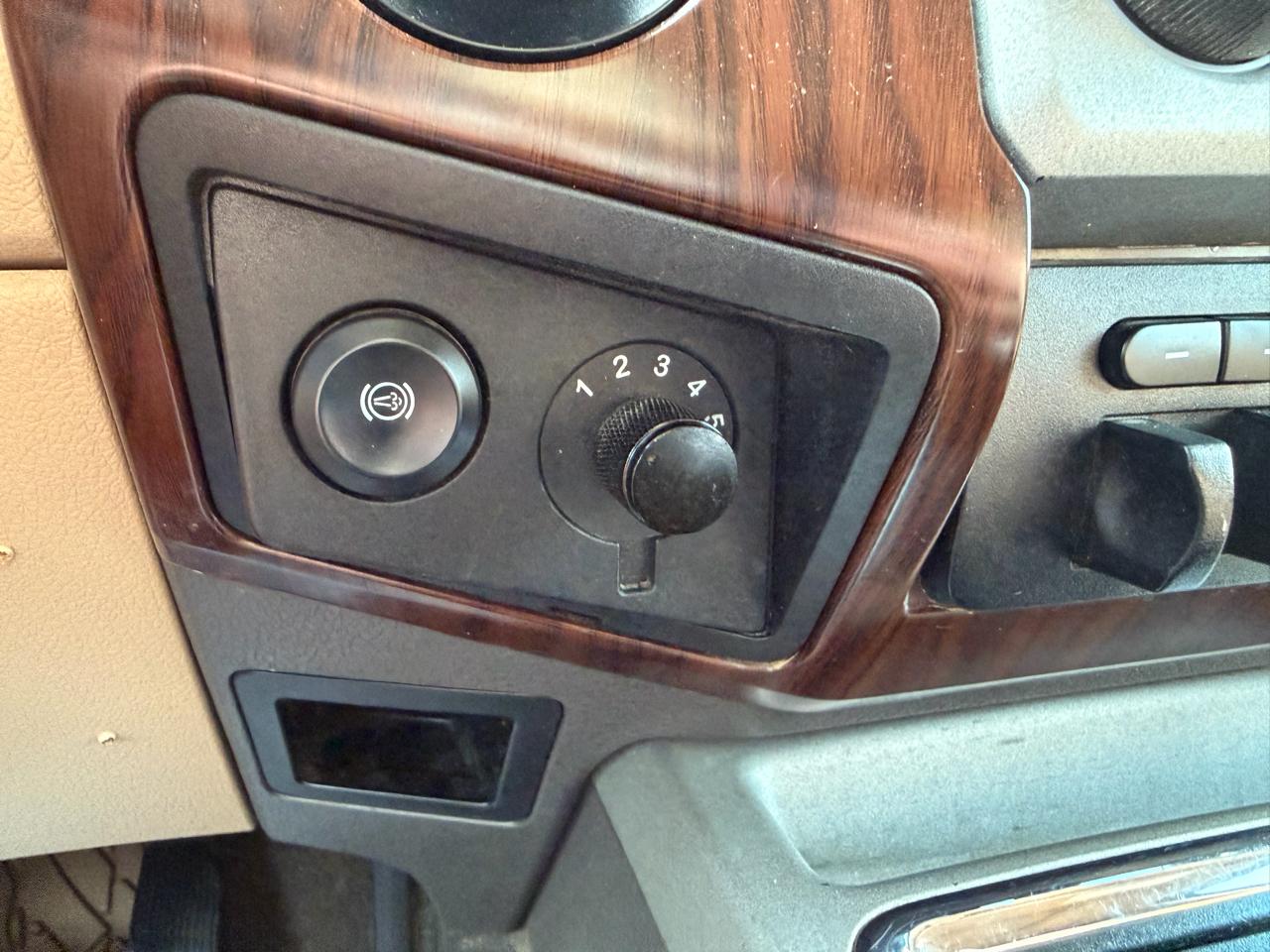 Ford F-250 SD Lariat Crew Cab 4WD 2015