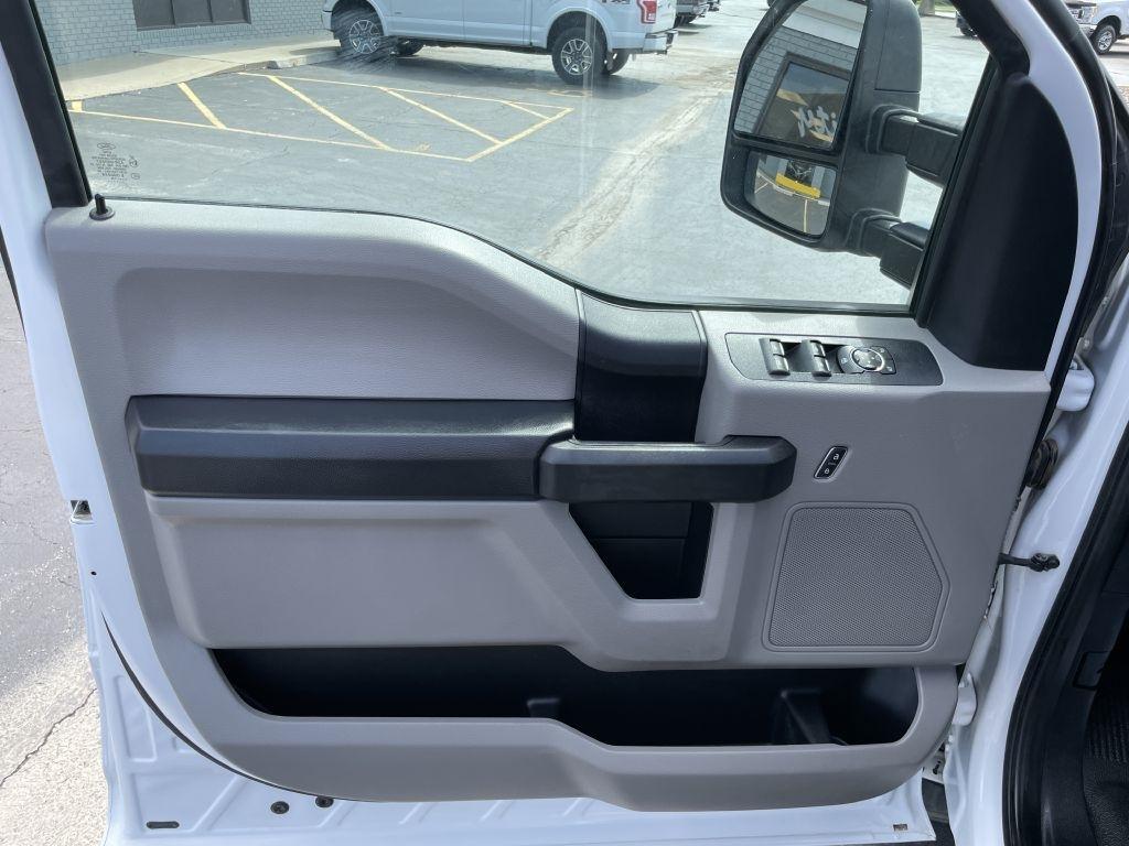 Ford F-250 SD XL Crew Cab LWB 4WD 2019