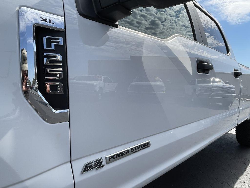 Ford F-250 SD XL Crew Cab LWB 4WD 2019