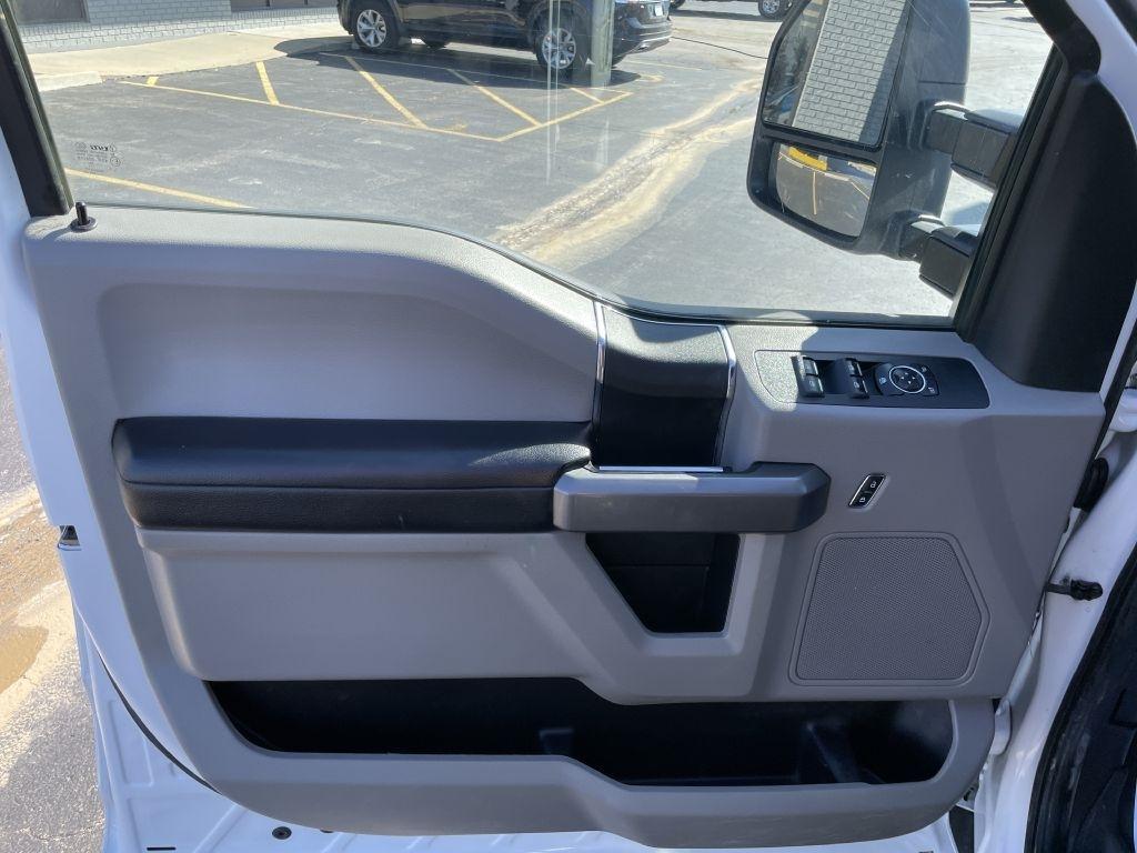 Ford F-250 SD XLT Crew Cab Short Bed 4WD 2020