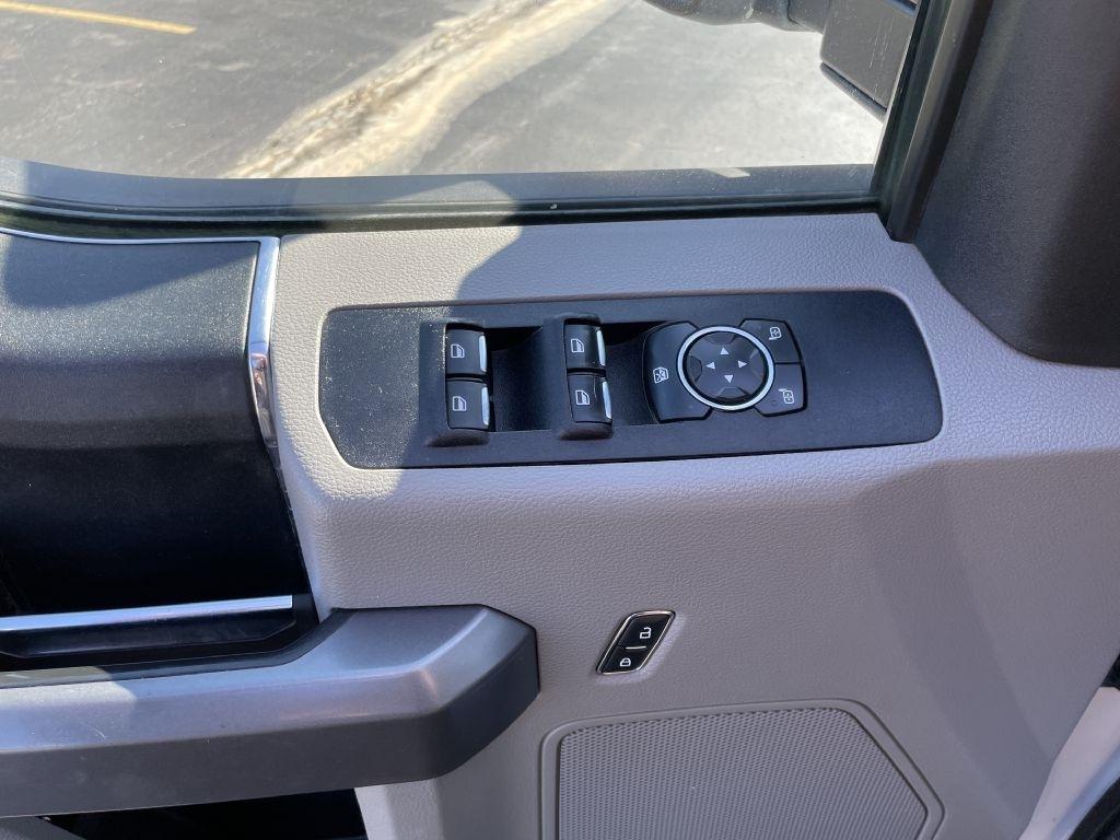 Ford F-250 SD XLT Crew Cab Short Bed 4WD 2020