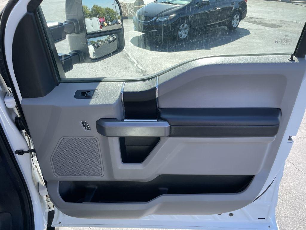 Ford F-250 SD XLT Crew Cab Short Bed 4WD 2020