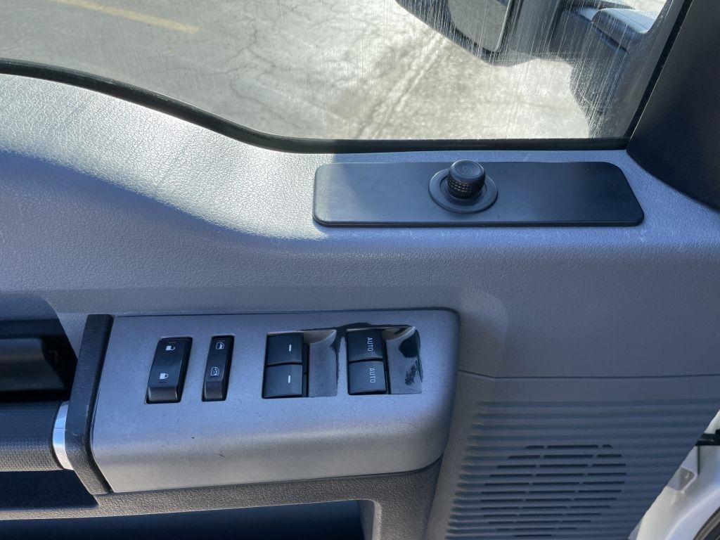 Ford F-250 SD XLT Crew Cab Short Bed 4WD 2016