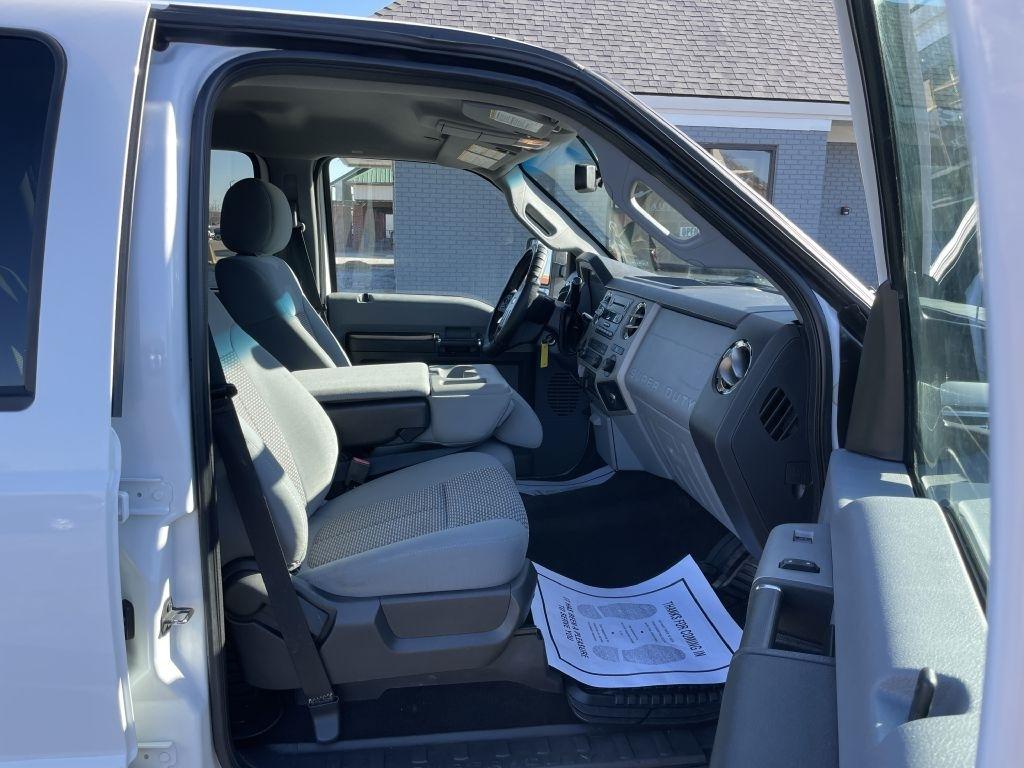 Ford F-250 SD XLT Crew Cab Short Bed 4WD 2016