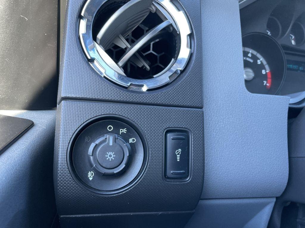 Ford F-250 SD XLT Crew Cab Short Bed 4WD 2016