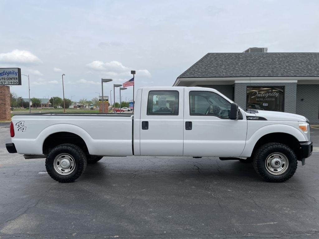 Ford F-350 SD XL Crew Cab Long Bed 4WD 2011