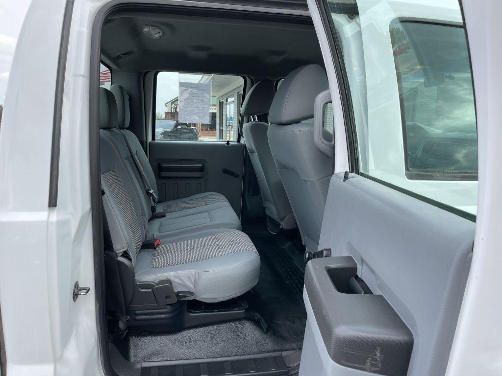 Ford F-350 SD XL Crew Cab Long Bed 4WD 2011