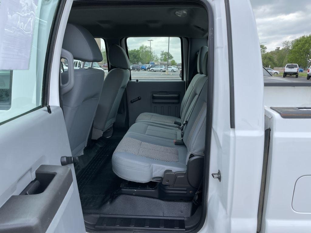 Ford F-350 SD XL Crew Cab Long Bed 4WD 2011