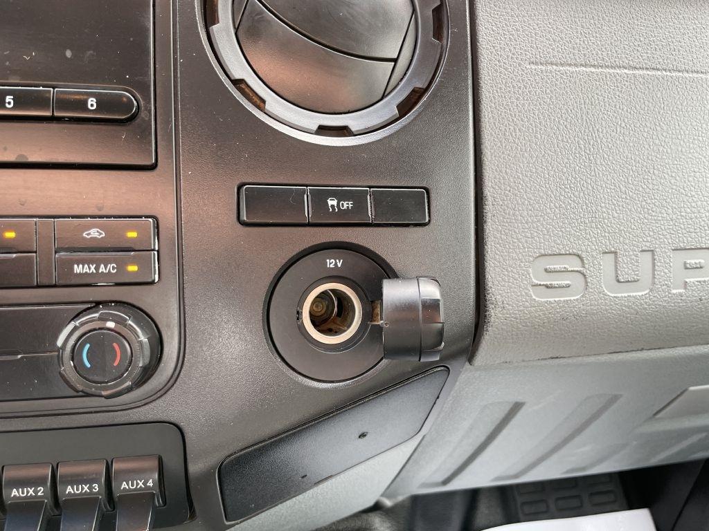 Ford F-350 SD XL Crew Cab Long Bed 4WD 2011